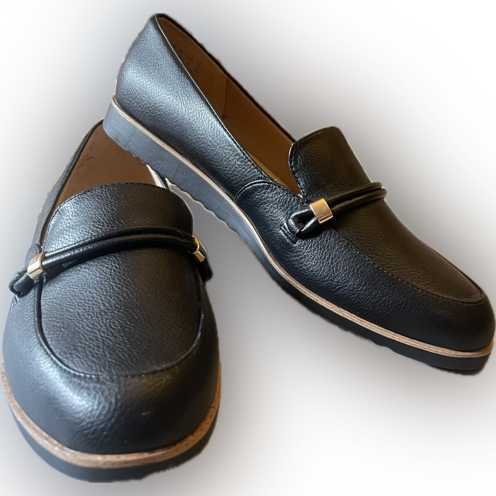 New (no box) Size 12 - Life Stride, Zahara slip on dress shoe - black